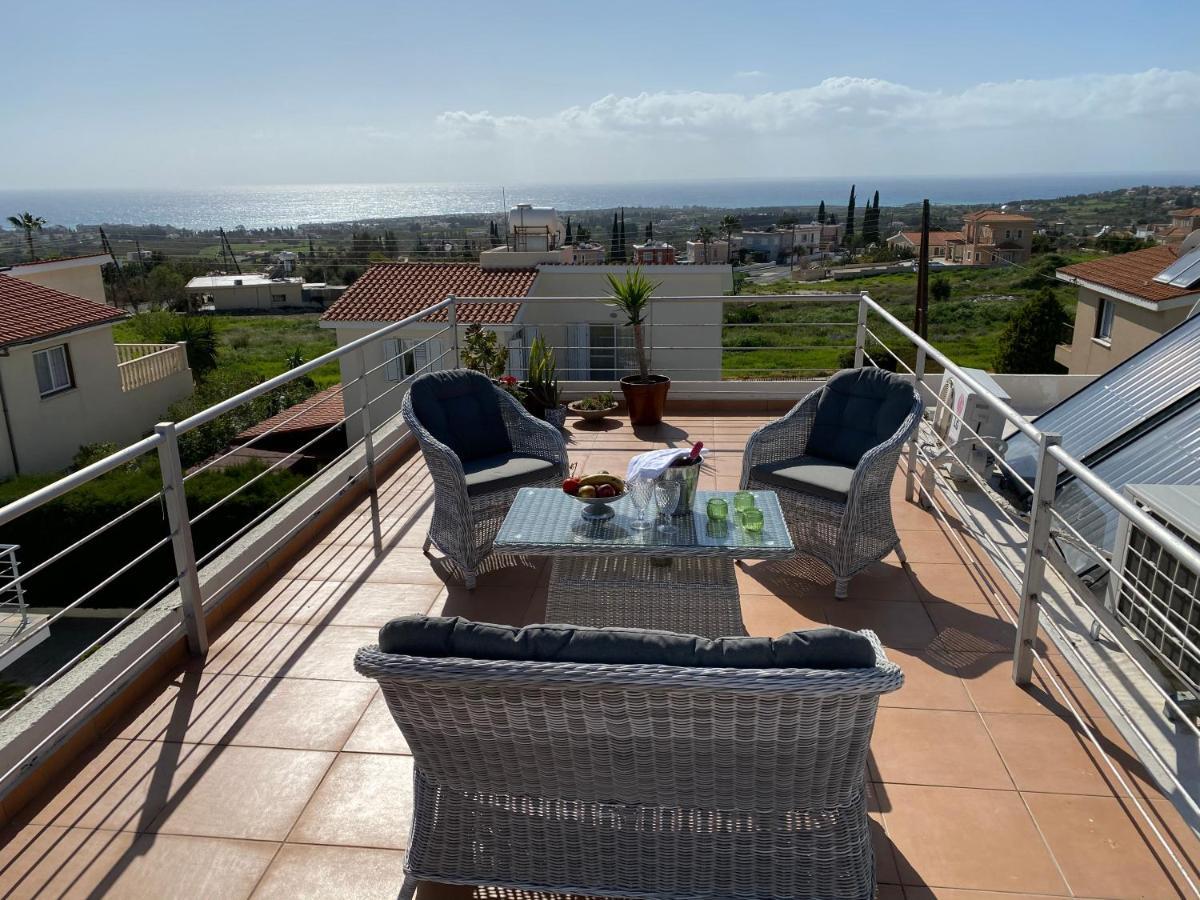 Roof Terrace & Sea View Entire Apartment เปเยีย ภายนอก รูปภาพ